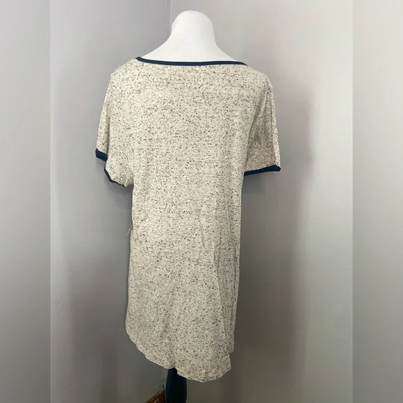 LuLaRoe Classic T Shirt NWT Black and White Short Sleeve - Picture 5 of 7